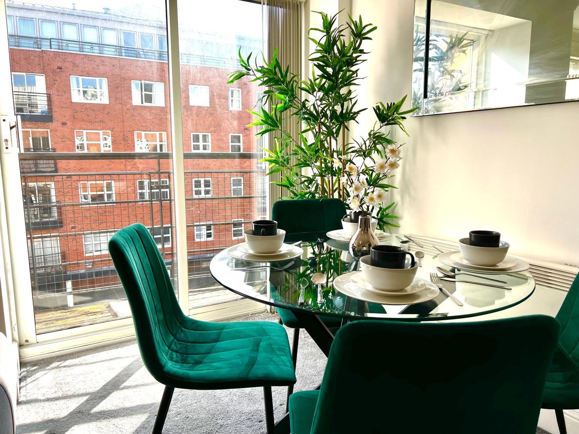 City Centre Escape - Stylish And Serene 1Br * Birmingham