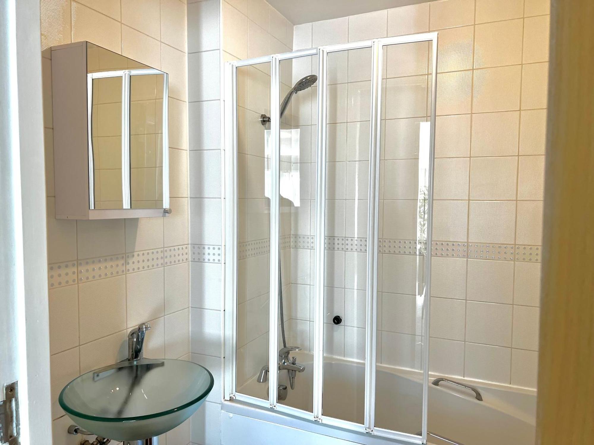 Apartment City Centre Escape - Stylish And Serene 1Br Birmingham