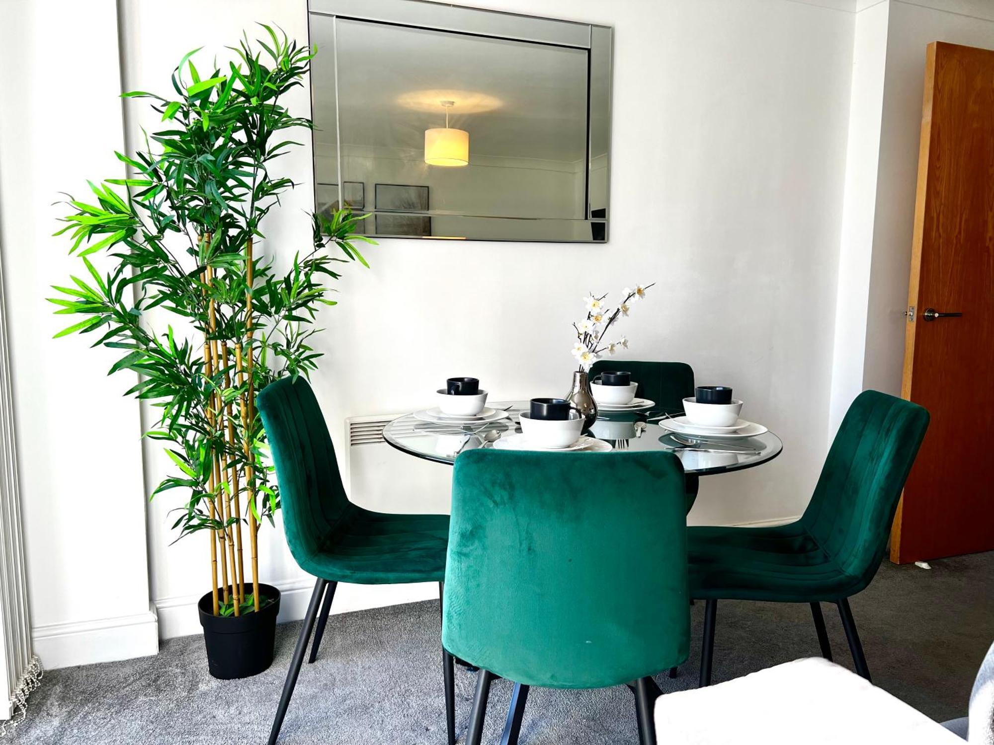 City Centre Escape - Stylish And Serene 1Br Birmingham