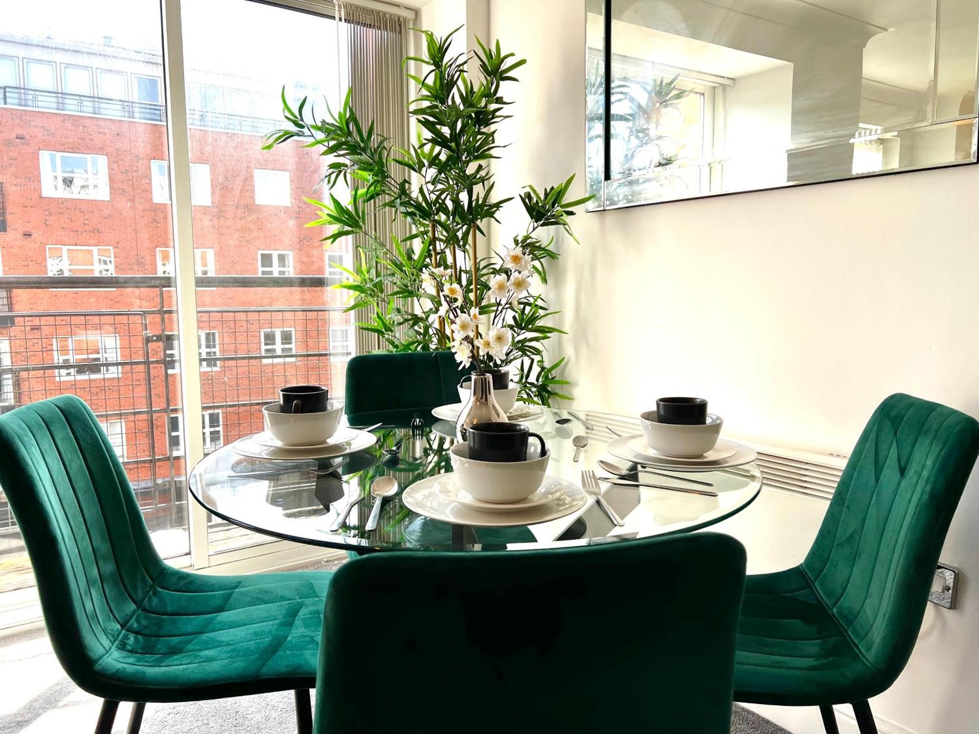 City Centre Escape - Stylish And Serene 1Br * Birmingham