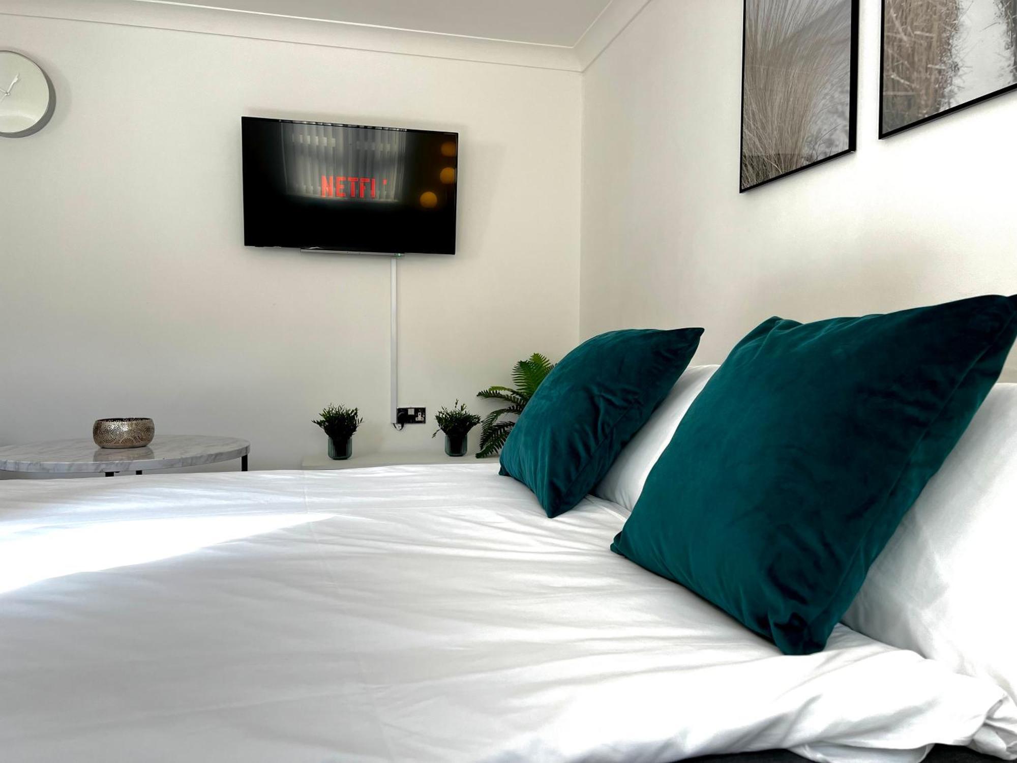 Apartment City Centre Escape - Stylish And Serene 1Br